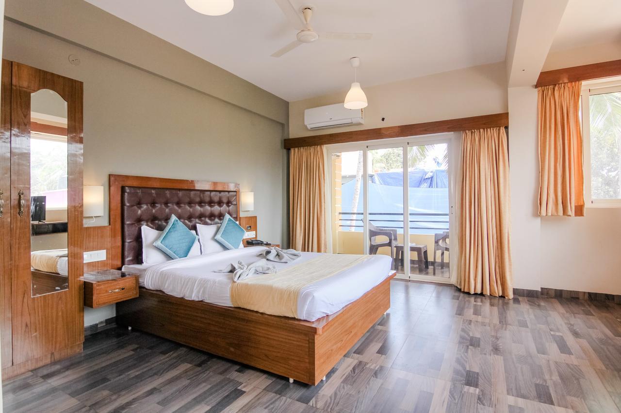 Royale Nirvana Resort Arpora Exteriör bild